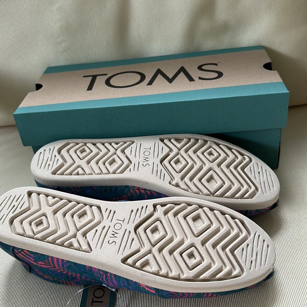 Nwt Toms Ortholite Alparagata flats - Picture 5 of 9